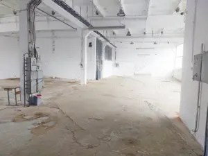 Hala productie, stocare de 477 de mp. la granita de sud a orasului - imagine 7