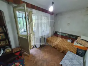 Apartament cu 2 camere, zona Hotel Royal - imagine 2