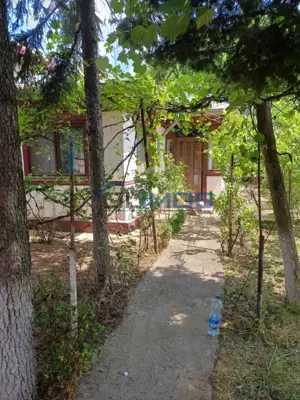 Casă bătrânească de vânzare în Chitila –  aproape de București