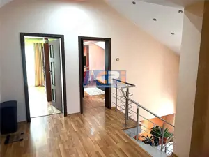 Vila individuala 6 camere, teren 2500 mp - imagine 13