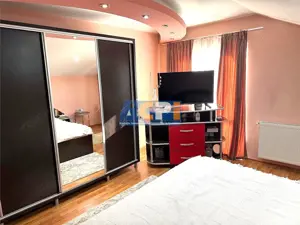 Vila individuala 6 camere, teren 2500 mp - imagine 11