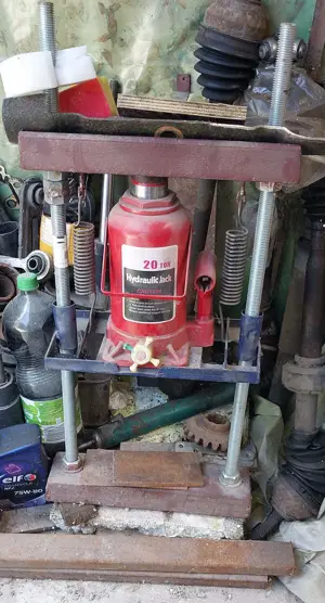 presa cu cric hidraulic 20 tone - imagine 3