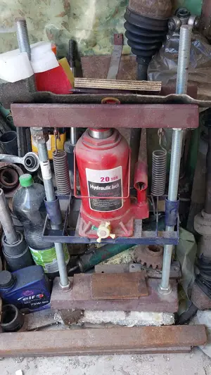 presa cu cric hidraulic 20 tone - imagine 2