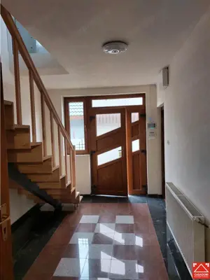 Casa mare pentru locuit sau birouri! De inchiriat sau de vanzare! - imagine 3