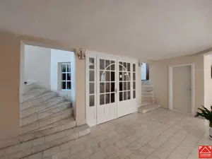 Casa cu 13 camere, pentru activitati diverse, in Micalaca - imagine 8