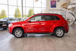 Mitsubishi ASX 2.3d 4x4 Automat - imagine 4