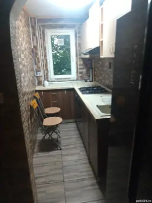 peoprietar inchiriez ap 2 cam