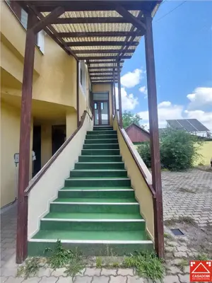 Imobil cu 18 incaperi pentru activitati diverse, in Gradiste - imagine 10