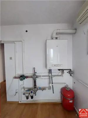 Imobil cu 18 incaperi pentru activitati diverse, in Gradiste - imagine 11