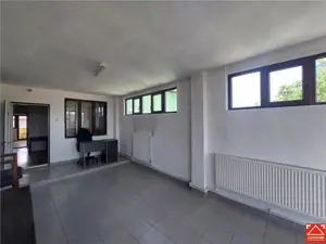 Imobil cu 18 incaperi pentru activitati diverse, in Gradiste - imagine 4