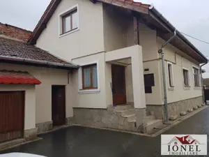 Casa renovata de vanzare in Centru, Alba Iulia