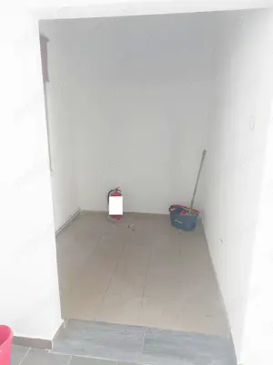 Spatiu comercial de 520 de mp. la granita de sud a orasului - imagine 7