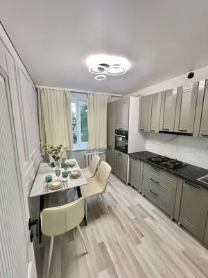 Apartamnet cu 2 camere de inchiriat in zona Centrul Civic