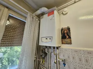 Etaj intermediar. Centrala termica. Boxa in CF - imagine 7