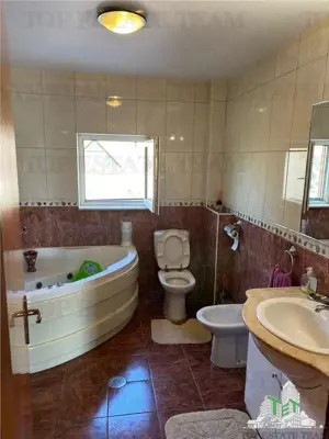 Vila de exceptie 6 camere 450 mp utili, 1000 mp teren, piscina Rosu-Padure - imagine 17