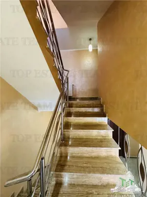 Vila superba 360 mp construiti, 524 mp curte, 6 camere, P+1+M ROSU - imagine 17