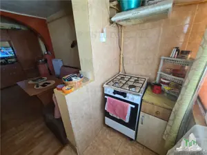 Apartament 2 camere centrala proprie, boxa si loc de parcare Rahova - imagine 9