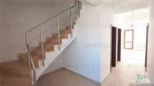 Vila cocheta, moderna, cu 4 camere si curte generoasa, toate utilitatile, Prelungirea Ghencea zona B - imagine 5