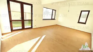 Vila cocheta, moderna, cu 4 camere si curte generoasa, toate utilitatile, Prelungirea Ghencea zona B - imagine 6