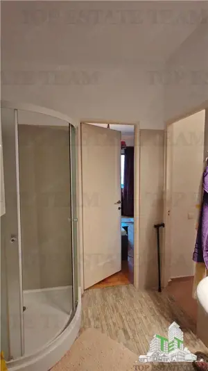 Apartament de 3 camere ultracentral, 2 intrari, lift cu acces privat, pod pentru depozitare, central - imagine 20