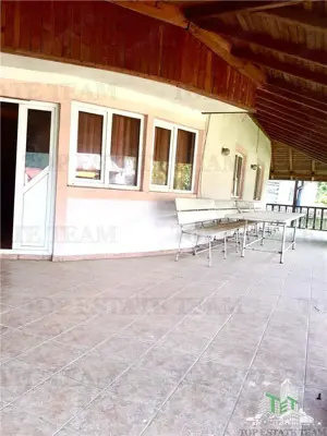 VIla 5 camere + casa rustica 4 camere, teren 5699 mp, ideal pentru investie turistica zona Rucar - imagine 2