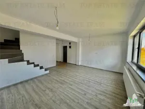 Sector 5   granita cu Bragadiru   Duplex de vanzare cu 3 camere   Curte de 200mp - imagine 4