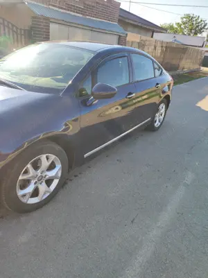 Vind Citroen C5 carte revizie 125000km - imagine 7 Vind Citroen C5 carte revizie 125000km - imagine 7