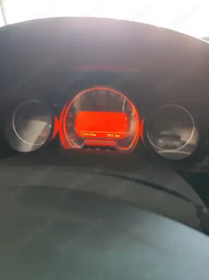 Vind Citroen C5 carte revizie 125000km - imagine 4 Vind Citroen C5 carte revizie 125000km - imagine 4