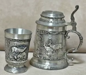 halba de bere si pahar vin cu scene de vanatoare, Germania de Vest