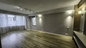 Apartament 3 camere la etaj 1 in Centrul orasului Targu Mure