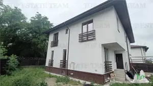 Casa in Duplex de Vanzare in Otopeni