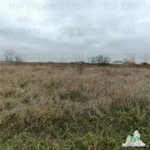 Teren intravilan de vanzare  Domnesti