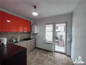 Vila moderna cuplata,curte individuala cu 5 camere , 3 bai , Living , terasa,mobilat si utilat, 2 lo - imagine 15