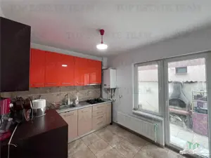 Vila moderna cuplata,curte individuala cu 5 camere , 3 bai , Living , terasa,mobilat si utilat, 2 lo - imagine 16