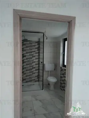Vila individuala cu 5 camere,  2 terase, 4 locuri de parcare,350mp teren imprejmuit si toate utilita - imagine 10