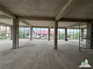 Spatiu comercial de inchiriat + parcari in Bragadiru,Ilfov - imagine 8