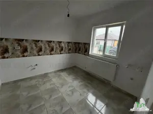 Casa finalizata 4 camere pompa de caldura in Ciorogarla - imagine 3