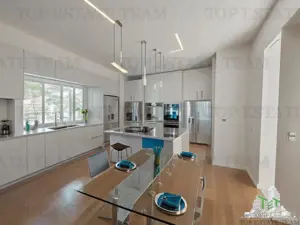 Casa moderna si eleganta - Teren 700mp - imagine 2