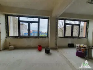 Spatiu Ultracentral 37 birouri in curs de apartamentare Constanta - imagine 6