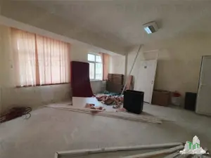 Spatiu Ultracentral 37 birouri in curs de apartamentare Constanta - imagine 17