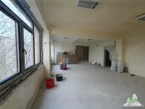 Spatiu Ultracentral 37 birouri in curs de apartamentare Constanta - imagine 9