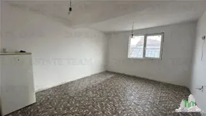 Casa individuala 6 camere de vanzare zona metrou Republica - imagine 2