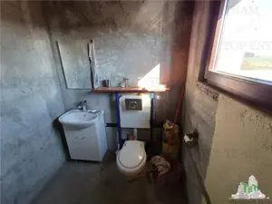 Vila cu 3 Camere si teren de 700 mp de vanzare in Frumusani - imagine 7
