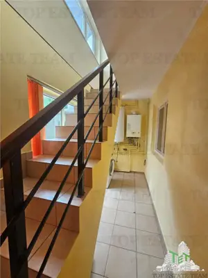 Casa la curte cu garaj dublu langa Padurea Rosu - imagine 8