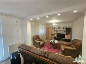 Casa la curte cu garaj dublu langa Padurea Rosu - imagine 11