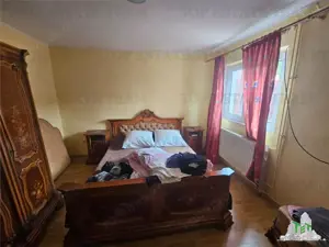 Casa la curte cu garaj dublu langa Padurea Rosu - imagine 12