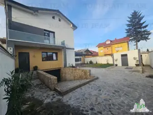 Vila 5 camere de vanzare cu garaj subteran in Chiajna