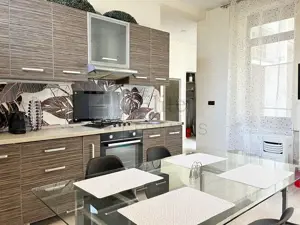 Apartament central cu 3 camere de vanzare in Oradea - imagine 13