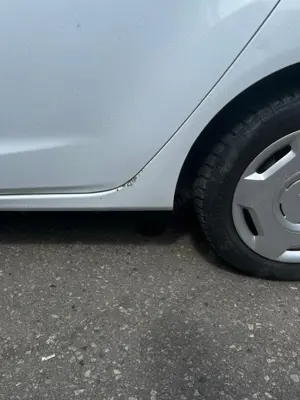 Ford fiesta - imagine 3