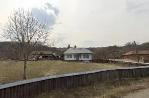 Casă bătrânească tradițională de vânzare   cu anexele complete, ideală pentru gospodărie - imagine 2